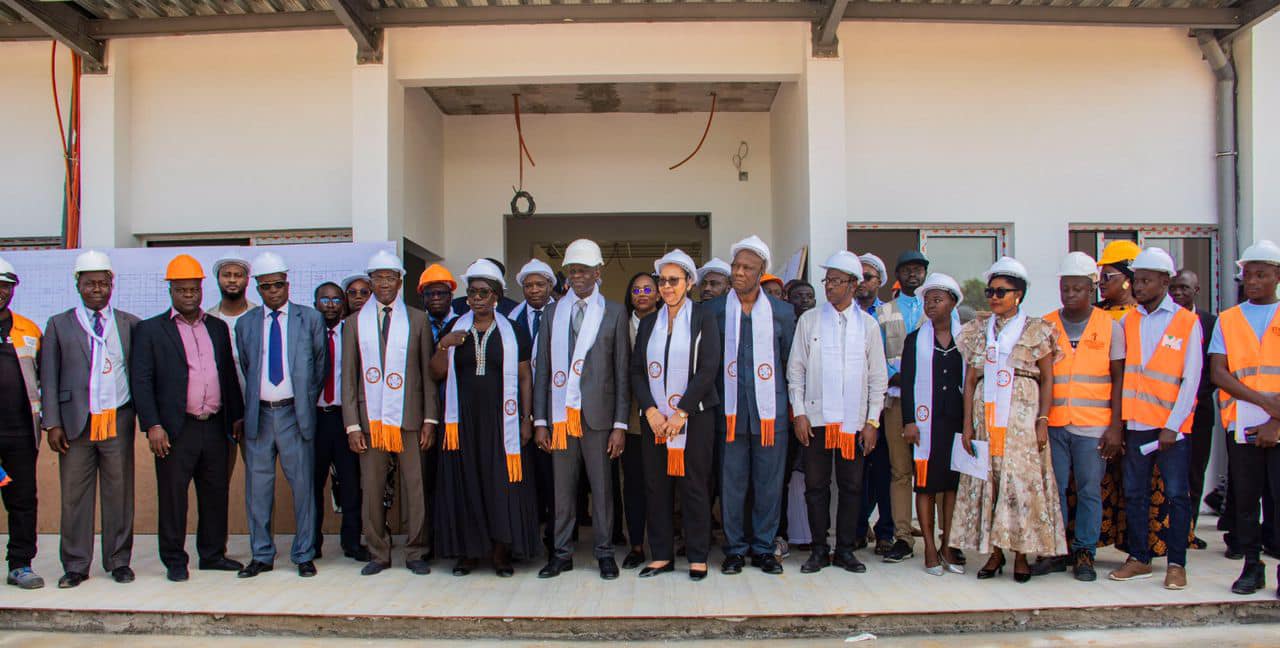 CONSTRUCTION DU FUTUR BATIMENT ADMINISTRATIF DU CROU ABIDJAN 2 : Le Ministre ADAMA DIAWARA exprime sa satisfaction de l’avancement des travaux