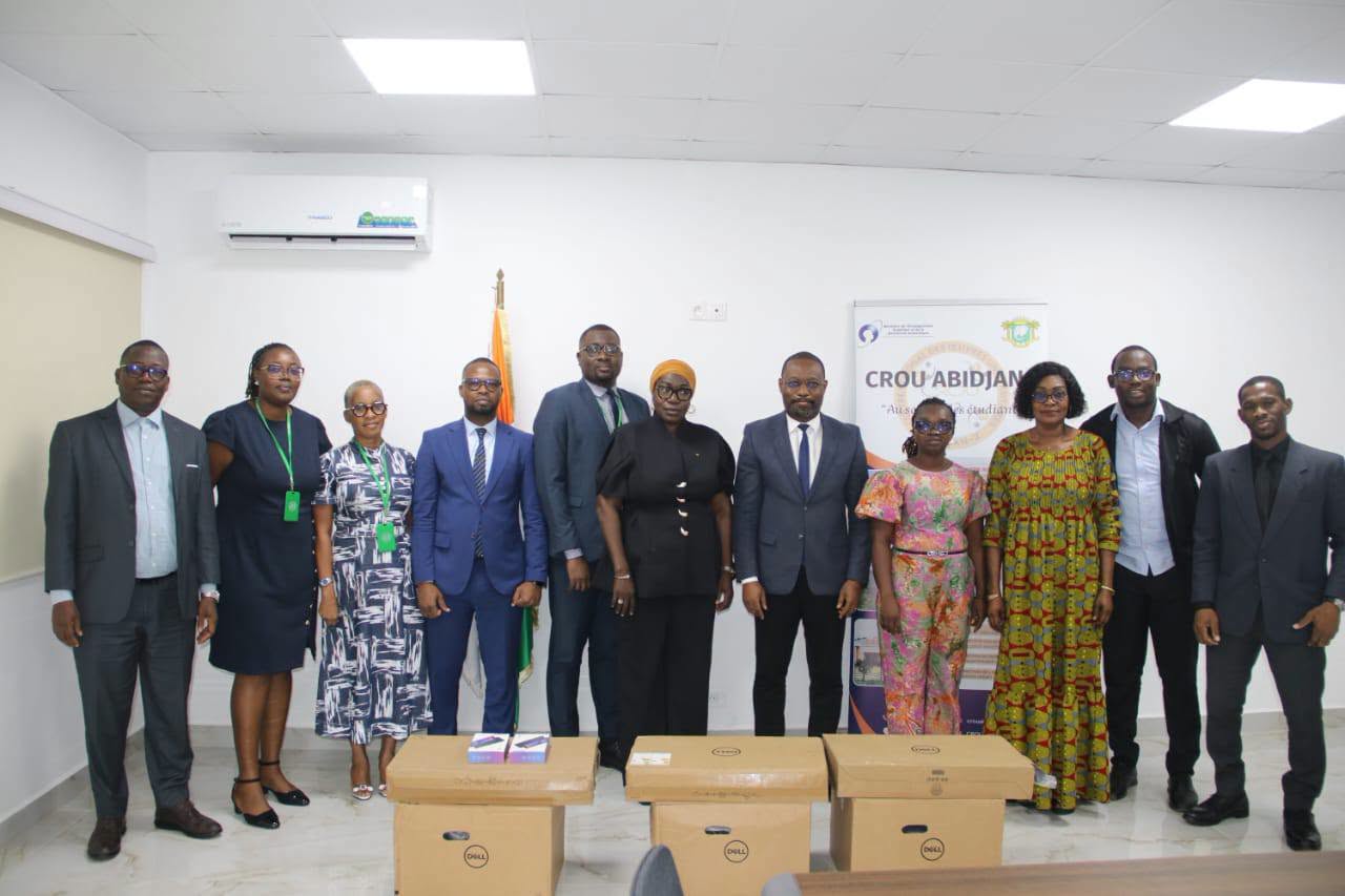 Le CROU ABIDJAN II RÉCOMPENSÉ POUR SON ENGAGEMENT DANS LA DIGITALISATION ET LA BONNE GOUVERNANCE